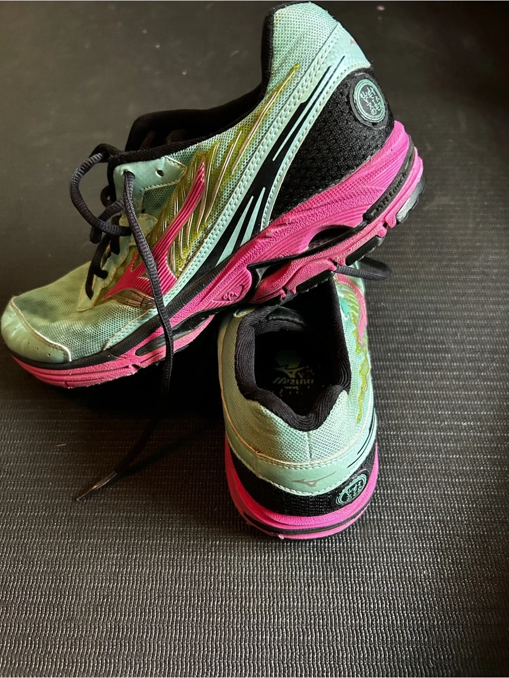 Mizuno Wave Rider 16 Women’s 8.5 Running Shoes Aqua Pink